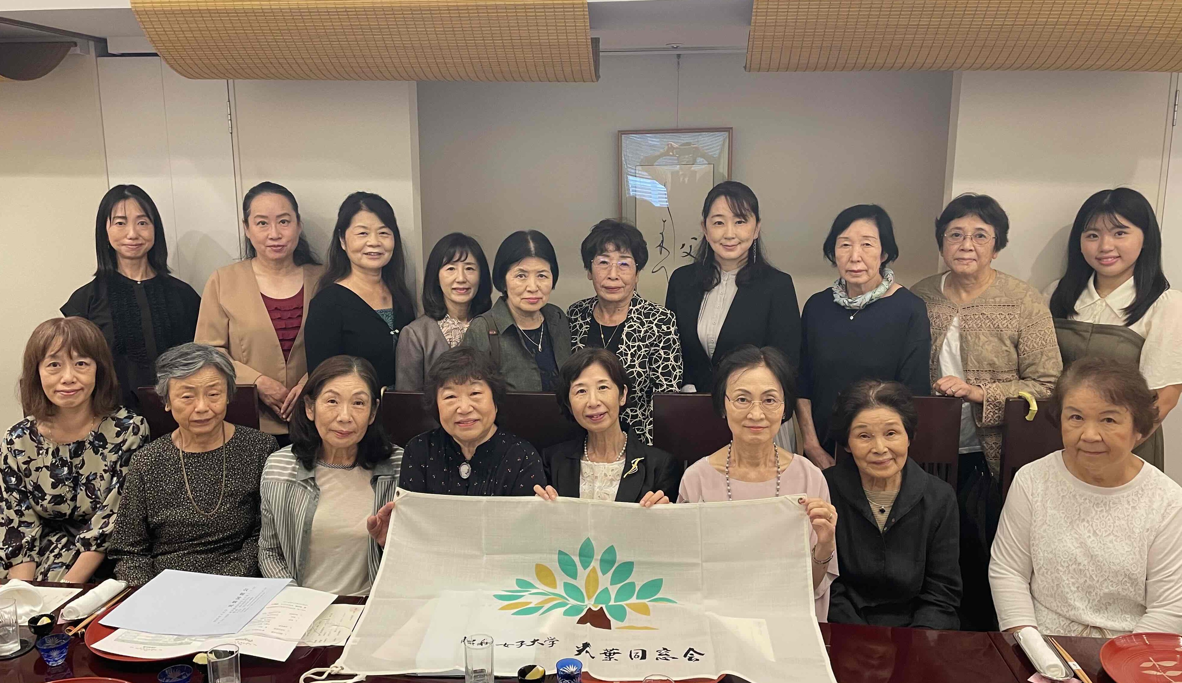 昭和カルテット　同窓会 XFD】同窓会 / 昭和カルテット - ニコニコ動画